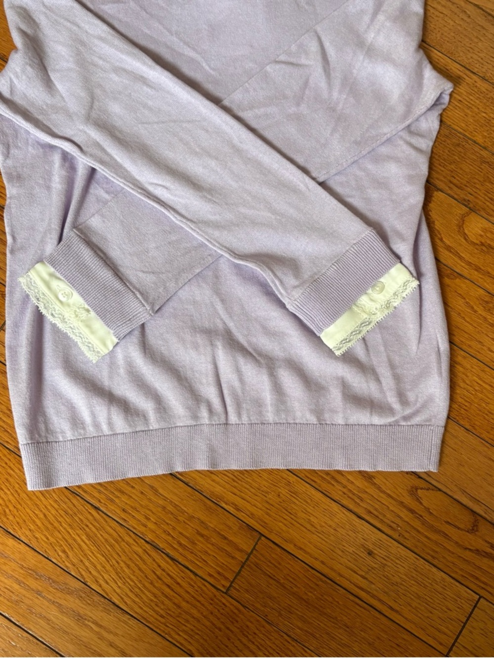 Lilac Sweater with White Lace Collar - Picture 4 of 6